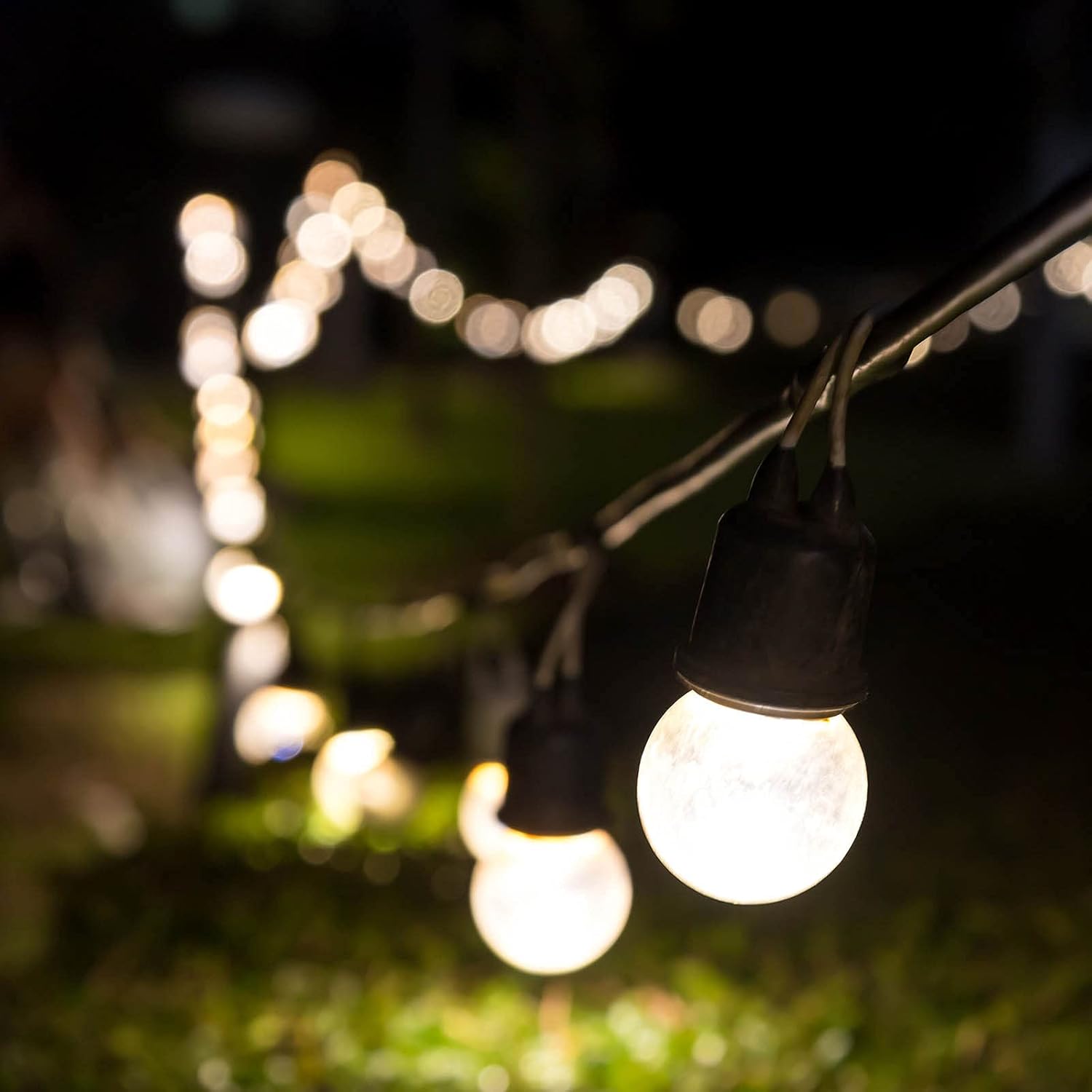 Foco LED  1 W Equivalente a 10 W E26 Base de Rosca Media para Baño y Porche 6 Unidades 5000 K Eficiencia Energética Resistente a la Intemperie