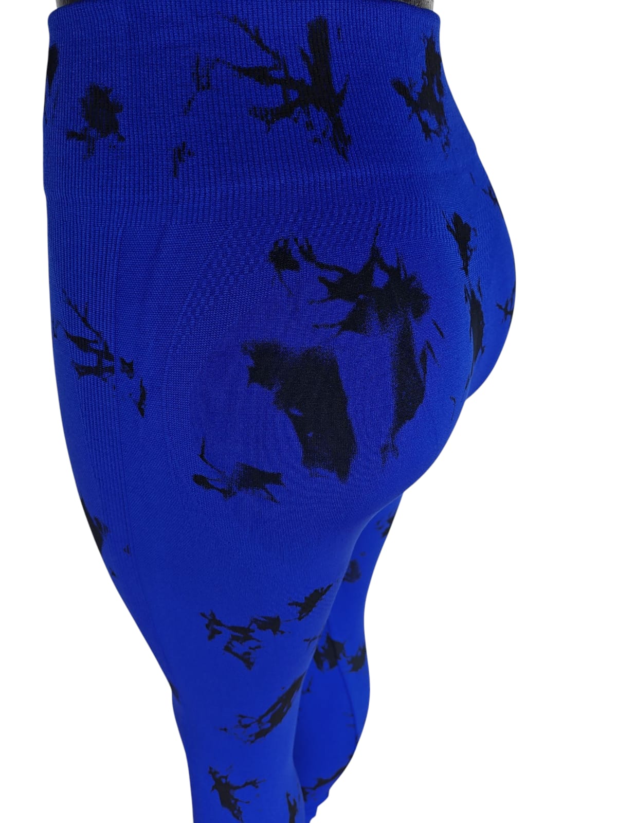 pantalonera con manchas y puch up